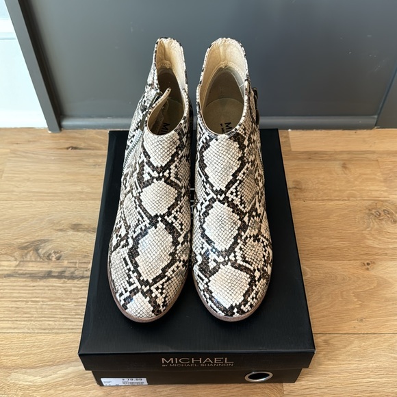 Michael Shannon • Ginnie Snake Skin Booties • 8.5 - Picture 3 of 5